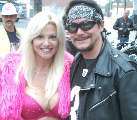 Julie Michaels photo