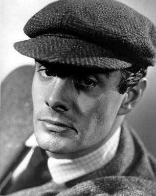 Louis Jourdan photo