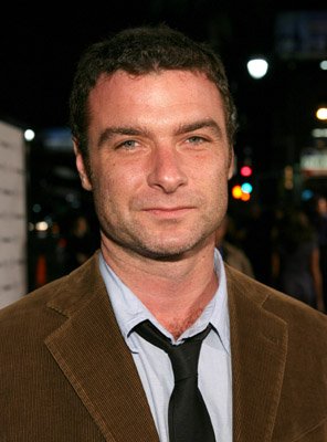 Liev Schreiber photo