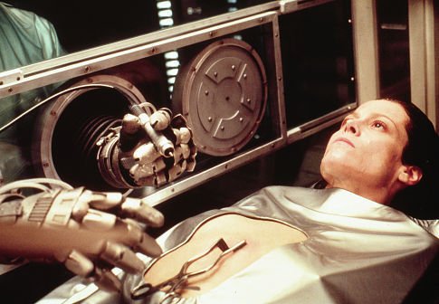 Sigourney Weaver photo