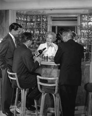 Marlene Dietrich photo