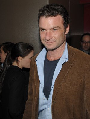 Liev Schreiber photo