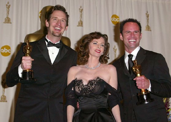 Walton Goggins photo