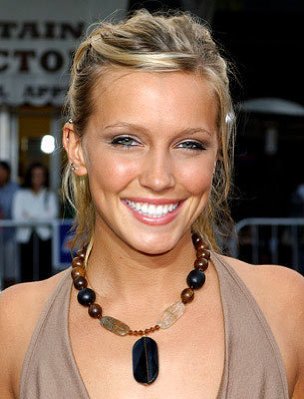 Katie Cassidy photo