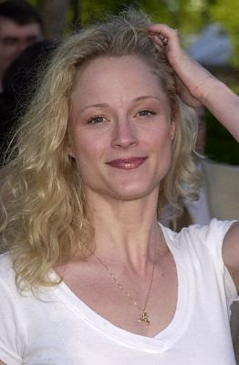 Teri Polo photo