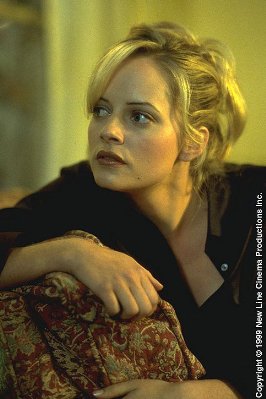 Marley Shelton photo