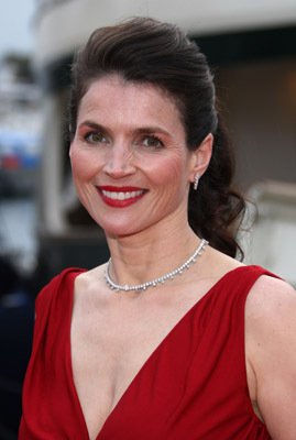 Julia Ormond photo