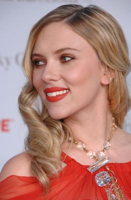 Scarlett Johansson photo