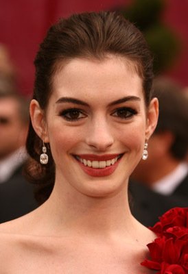 Anne Hathaway photo