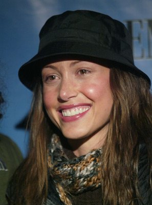 Shannon Elizabeth photo