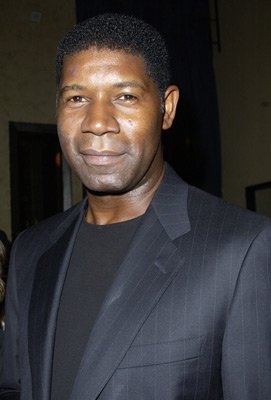 Dennis Haysbert photo