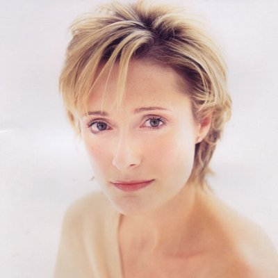 Caroline Goodall photo