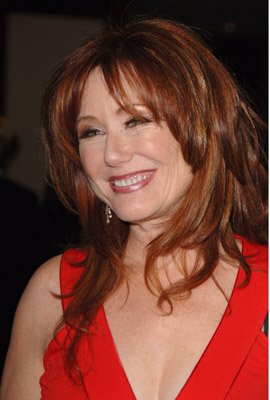 Mary McDonnell photo
