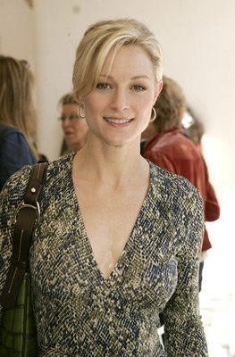 Teri Polo photo