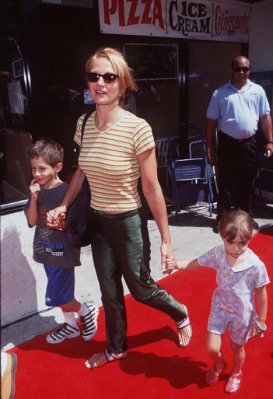 Ellen Barkin photo