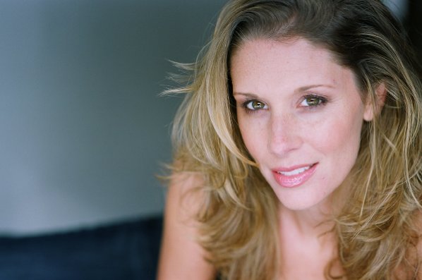 Lindsey Stoddart photo