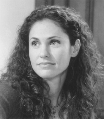 Amy Brenneman photo