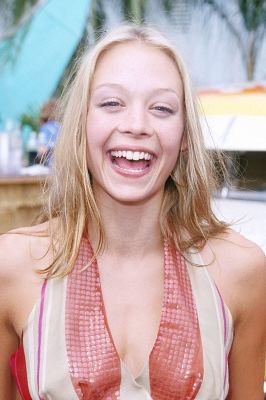 Alexandra Holden photo