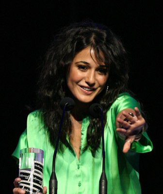 Emmanuelle Chriqui photo