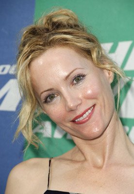 Leslie Mann photo