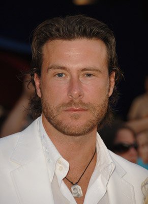 Dean McDermott photo