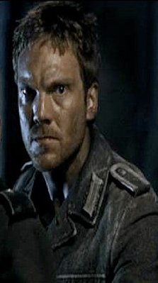 Andrew Tiernan photo