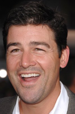 Kyle Chandler photo