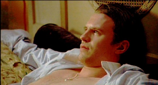 Luke Mably photo
