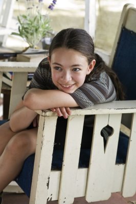 Jodelle Ferland photo