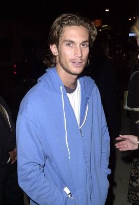 Oliver Hudson photo