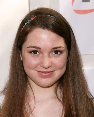 Jennifer Stone photo
