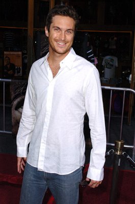 Oliver Hudson photo