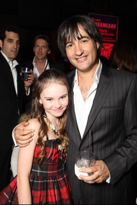 Madeline Carroll photo