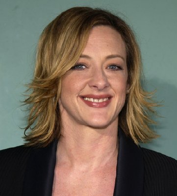 Joan Cusack photo