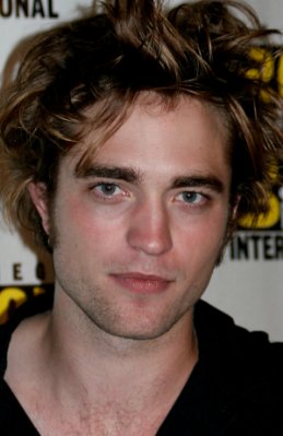 Robert Pattinson photo