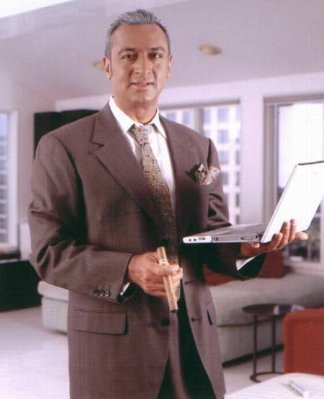 Gulshan Grover photo