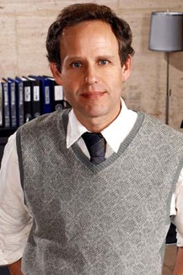 Peter MacNicol photo