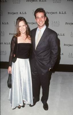 Noah Wyle photo