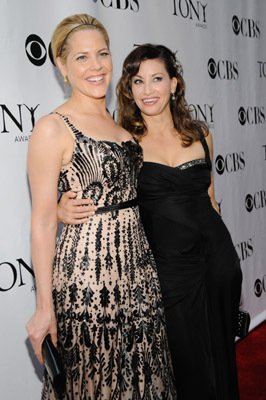 Mary McCormack photo