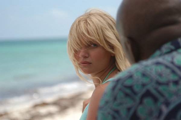 Carly Schroeder photo