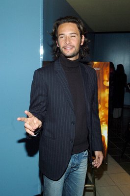 Rodrigo Santoro photo