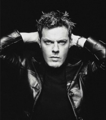 Eddie Izzard photo