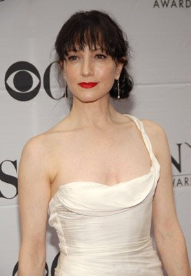 Bebe Neuwirth photo