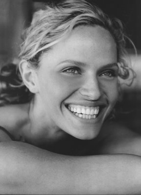 Rachel Roberts photo