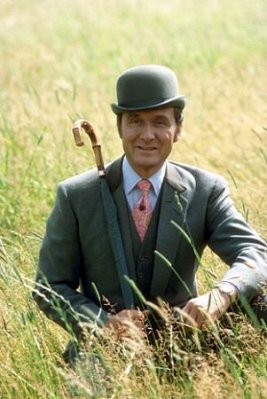Patrick Macnee photo