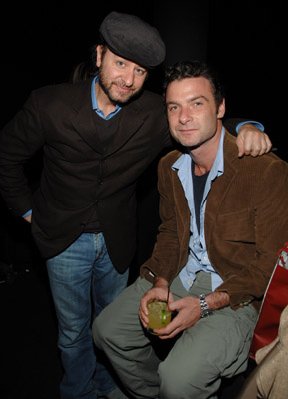 Liev Schreiber photo