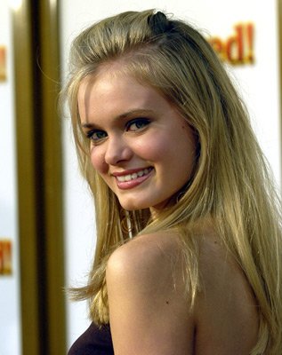 Sara Paxton photo