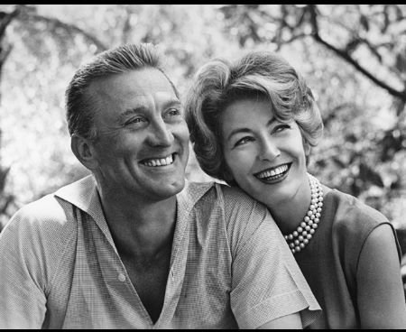 Kirk Douglas photo