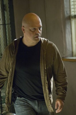 Michael Chiklis photo