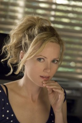 Leslie Mann photo
